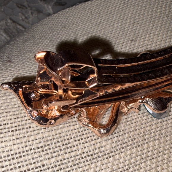 Sparkling Teal Crystal Hair Clip - Picture 5 of 9